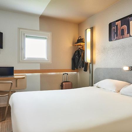 Ibis Budget Versailles Chateau Saint Cyr L'Ecole Kültér fotó