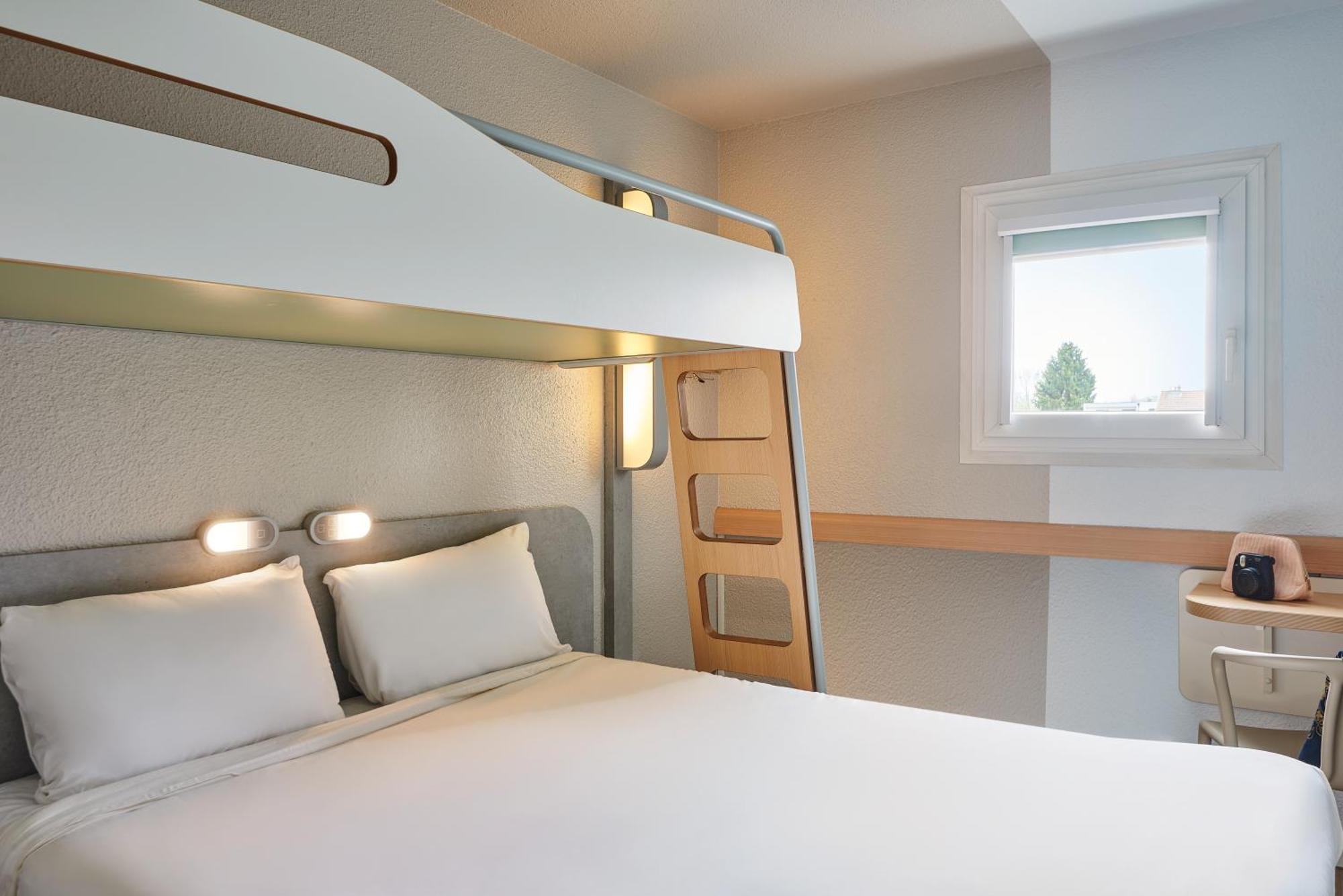 Ibis Budget Versailles Chateau Saint Cyr L'Ecole Kültér fotó