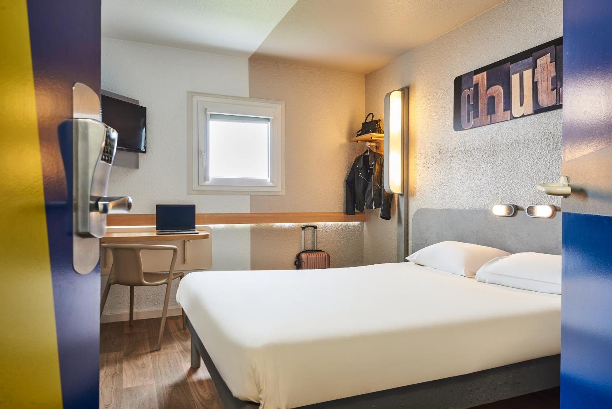 Ibis Budget Versailles Chateau Saint Cyr L'Ecole Kültér fotó