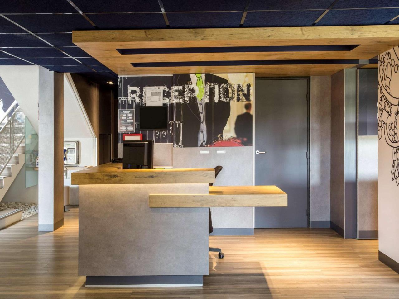 Ibis Budget Versailles Chateau Saint Cyr L'Ecole Kültér fotó