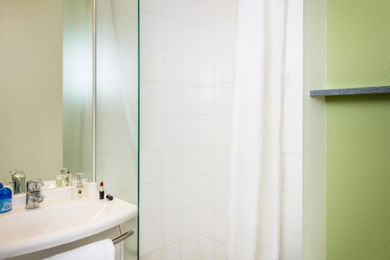 Ibis Budget Versailles Chateau Saint Cyr L'Ecole Kültér fotó